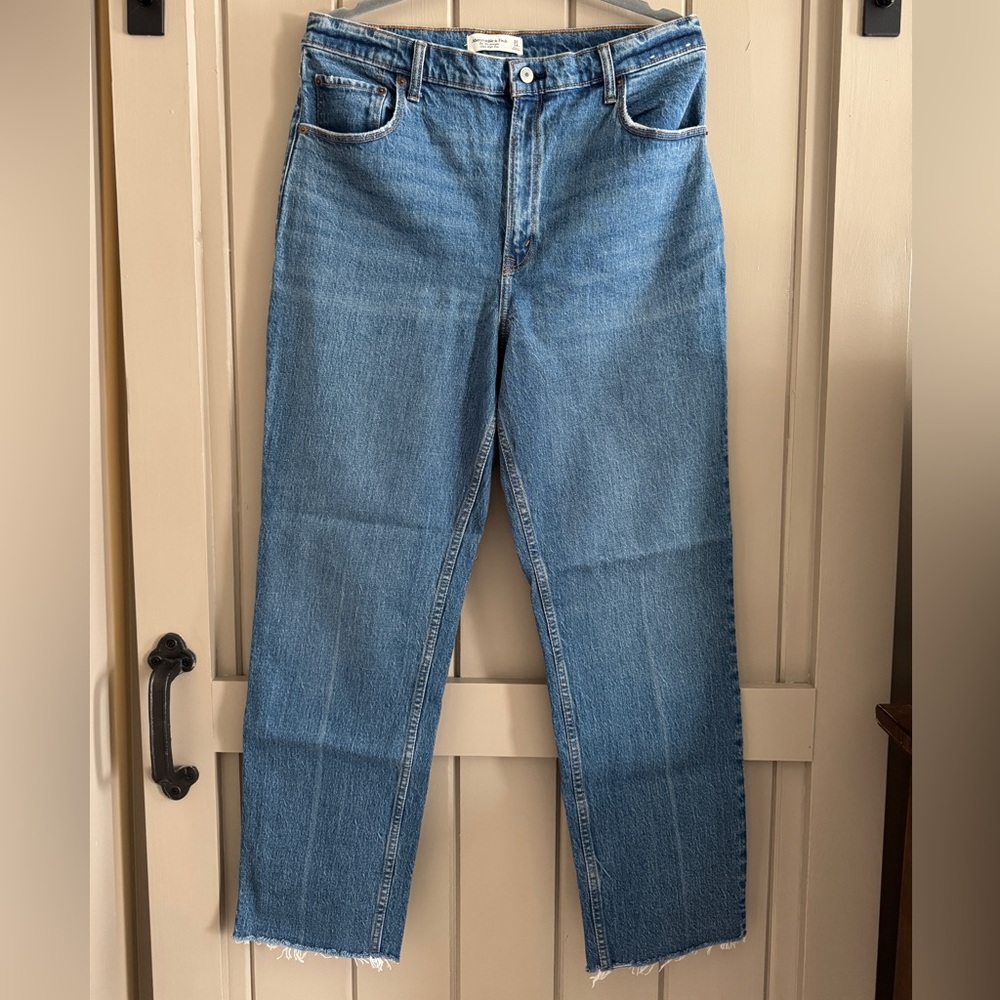 Abercrombie 90’s Straight Jean